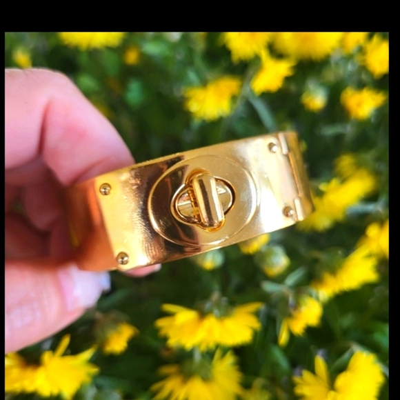 Coach Jewelry - GORGEOUS COACH CUFF..ABSOLUTELY SPECTACULAR!!